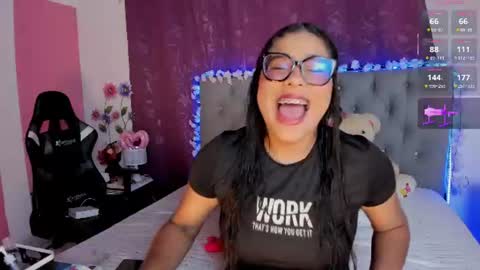 xiara online show from July 15, 1:21 am