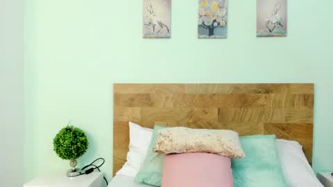 Gabrielle online show from July 11, 3:56 pm
