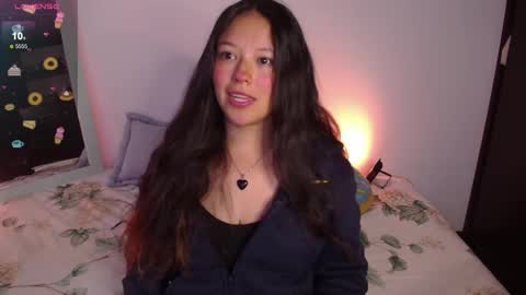 Lexie Thompson   8pm  0000am -5 online show from September 17, 6:28 pm