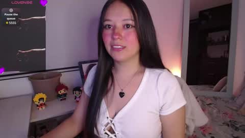 Lexie Thompson   8pm  0000am -5 online show from November 22, 1:41 am