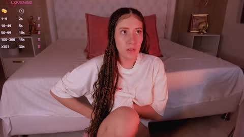 LEXIE online show from December 29, 1:49 pm