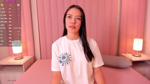 Lexie Thompson  online show from March 13, 12:39 pm