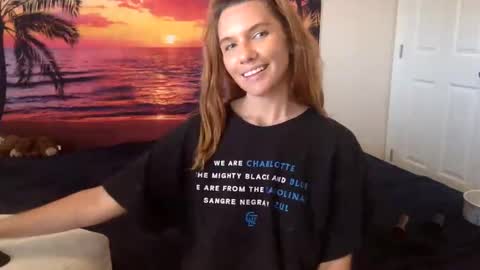 Alexia L. online show from September 18, 5:11 pm