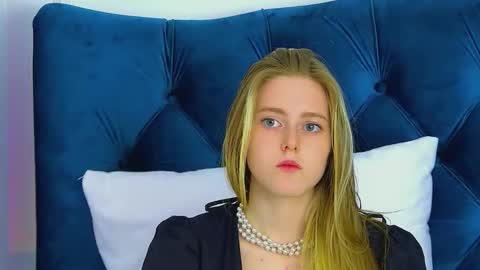 Lexi online show from October 1, 9:14 am