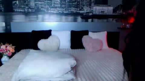 Amalia online show from July 31, 5:58 pm