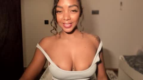 LEXY - Independent account online show from December 3, 12:24 am