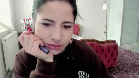 lexyswett online show from January 10, 8:19 am