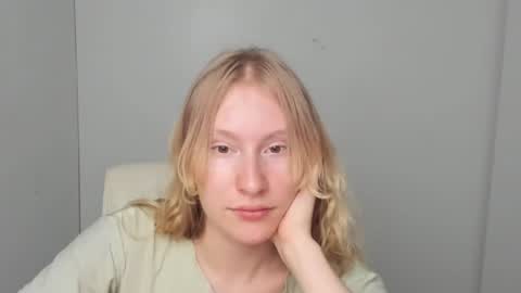 Leyla online show from September 10, 1:44 pm