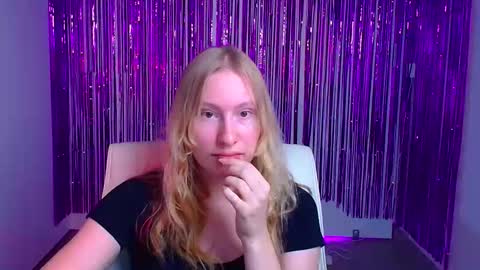 Leyla online show from September 26, 11:52 am