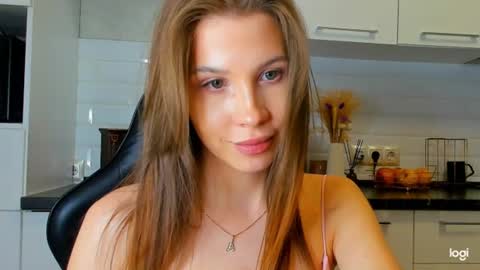 Leila online show from June 24, 12:53 am