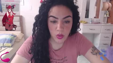 leylapregnant online show from April 4, 4:06 pm