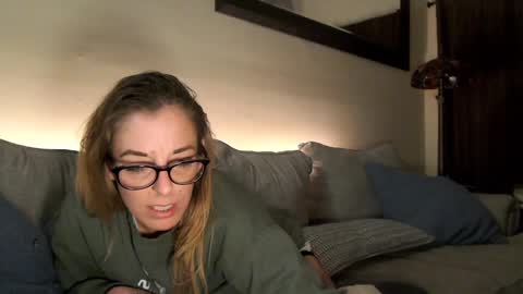 Hornystonerchick online show from December 3, 7:08 am