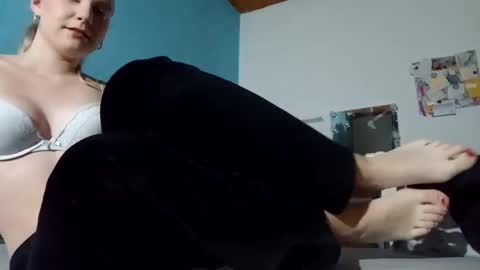 lia06_ online show from November 5, 6:46 pm