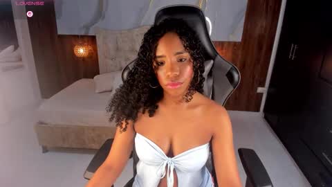 lia_16_ online show from March 16, 12:53 pm