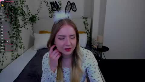 Lia online show from June 22, 1:54 am
