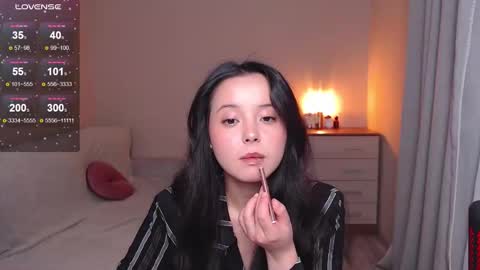 L I A online show from September 17, 4:16 pm