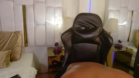 lia_mariana online show from October 1, 6:35 pm