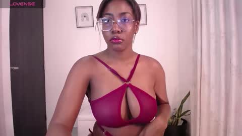 lia rouseyy online show from October 25, 3:47 am