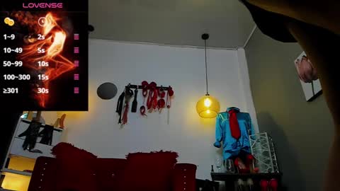 Lia Taylor online show from March 7, 12:45 pm