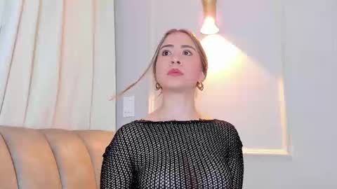 liz walton online show from December 19, 12:41 pm