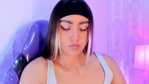 Liaa online show from April 11, 7:45 am