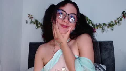   lia  online show from January 31, 11:45 pm