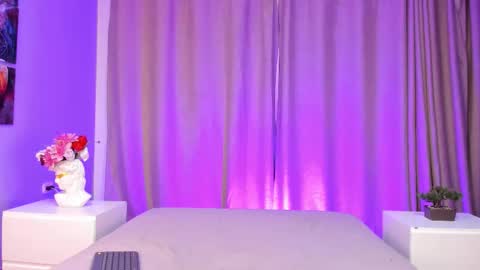 Lia online show from October 31, 5:09 am