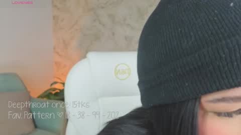 Lia Cox online show from October 7, 3:00 am