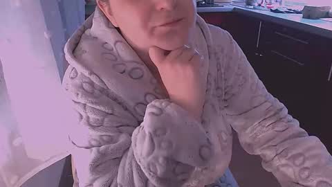 miss Lia  colection for travel online show from February 22, 9:05 pm