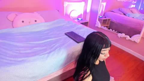 Lia lovet online show from April 15, 7:58 pm