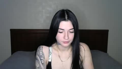 liana_diva online show from February 5, 10:44 pm