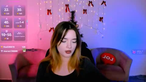 Little Liana  online show from January 11, 9:09 pm