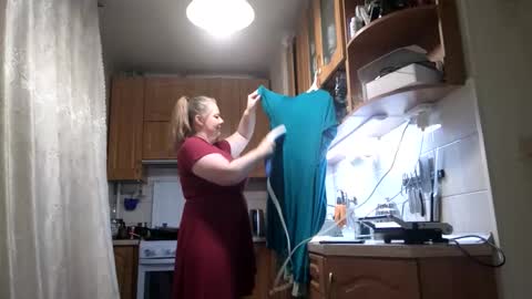 liaorgel online show from December 5, 8:21 pm