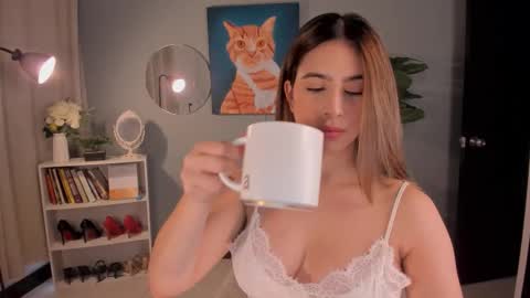 Lia online show from March 18, 1:27 pm