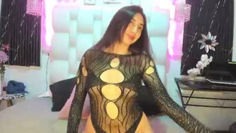 liarossi_ online show from July 23, 12:35 pm