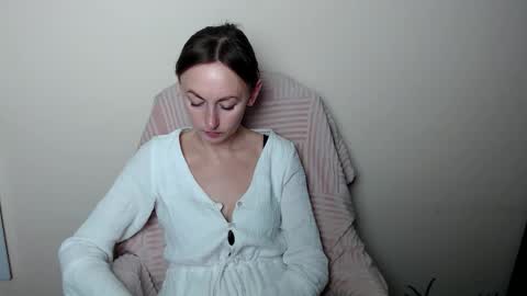 Lia online show from March 4, 1:28 pm