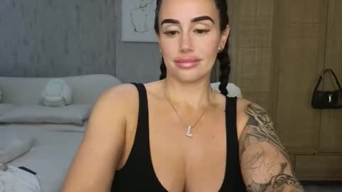 Libby online show from October 6, 7:25 am