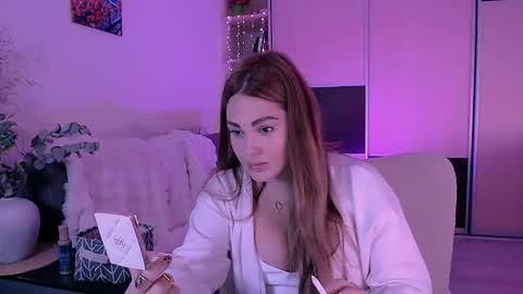 libra_mia online show from September 18, 6:45 am