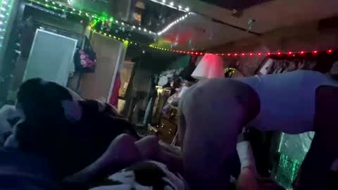 licktysplitme online show from March 28, 12:15 pm