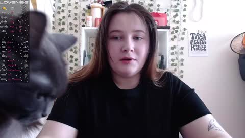 light_lunaa online show from February 6, 5:25 am