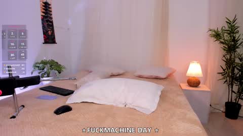 Lia Sweet online show from September 12, 4:36 pm