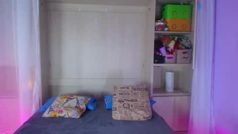         online show from September 24, 11:42 am