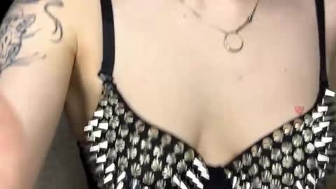 lil silvian online show from May 25, 5:12 pm