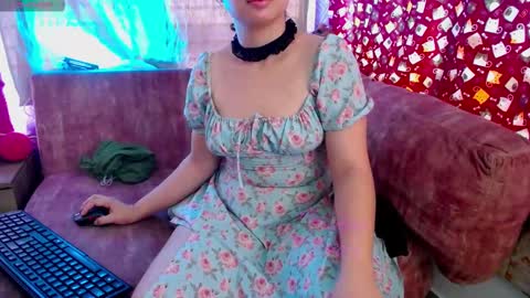 Jen online show from February 15, 12:22 pm