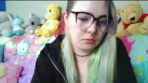 emily ryanson online show from April 2, 8:50 pm