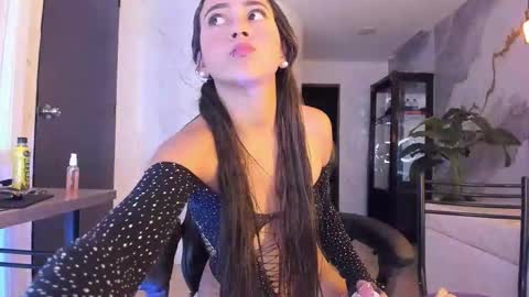 lili_mint_tf online show from February 11, 4:47 am