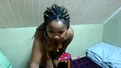 liliah online show from February 15, 3:50 pm