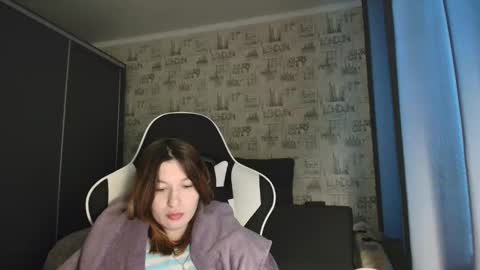 liliawoolf online show from January 15, 7:58 am