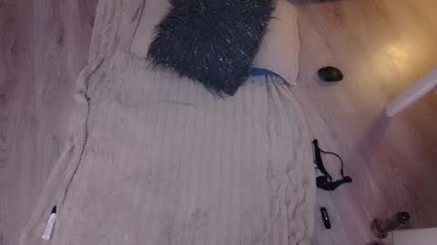 Lili online show from September 11, 9:15 pm