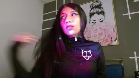 Simone 3 online show from November 17, 1:23 pm